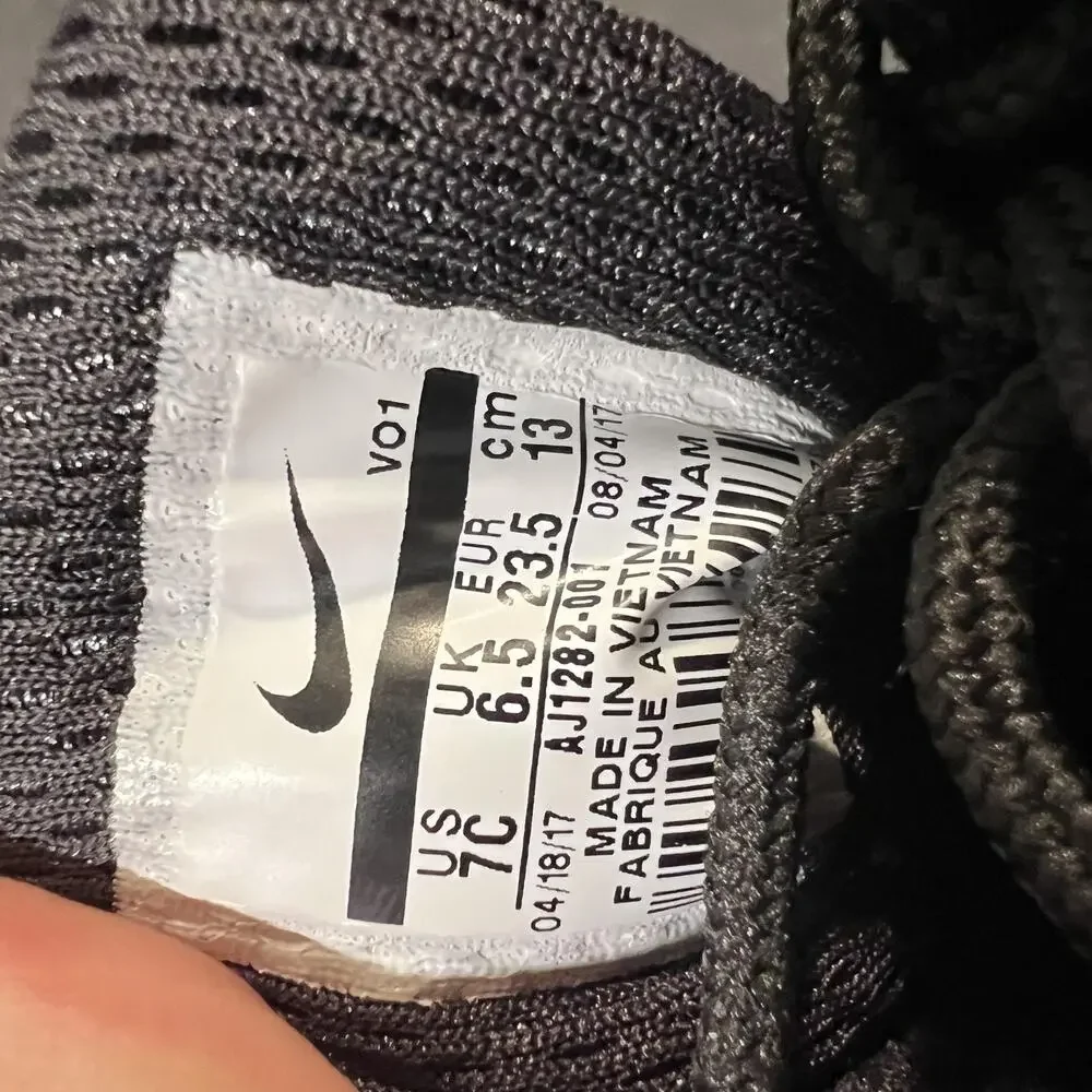 Nike Manoa Boots Toddler Size 7C Black Leather Hiking Trail All Black AJ1282-001